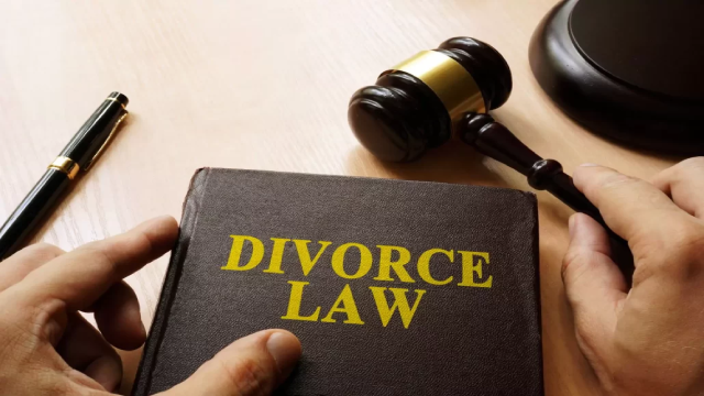 لزوم مراجعه به وکیل برای انواع دعاوی طلاق