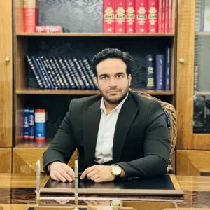 دکتر محمد علی احمدی پور بهترین وکیل پیروزی