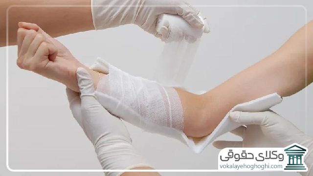 الزامات مراجعه به وکیل برای مطالبه دیه دست