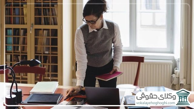 مزایای استخدام و مشاوره گرفتن از وکیل زن در شهرقدس